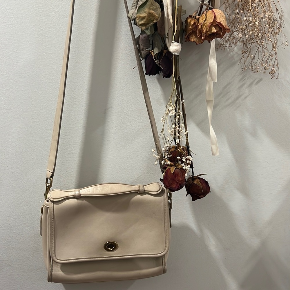 Vintage Cream Coach Court Bag with Strap